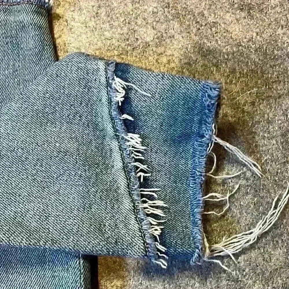 7 for all Mankind, The Ankle Skinny Lux Vintage. Unique Ankle Detail!! - Picture 3 of 12